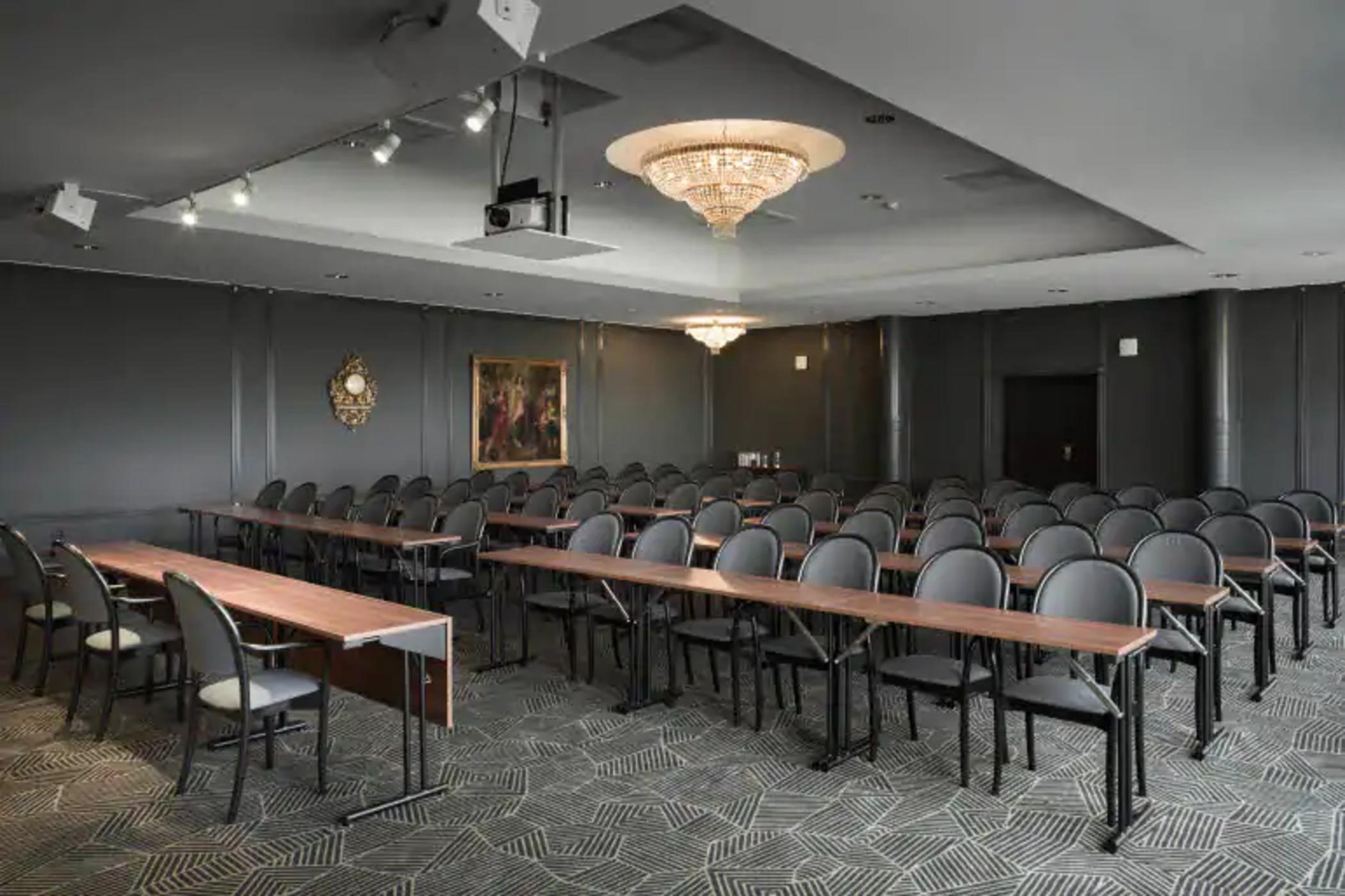 Scandic Grand Hotel Эребру Экстерьер фото