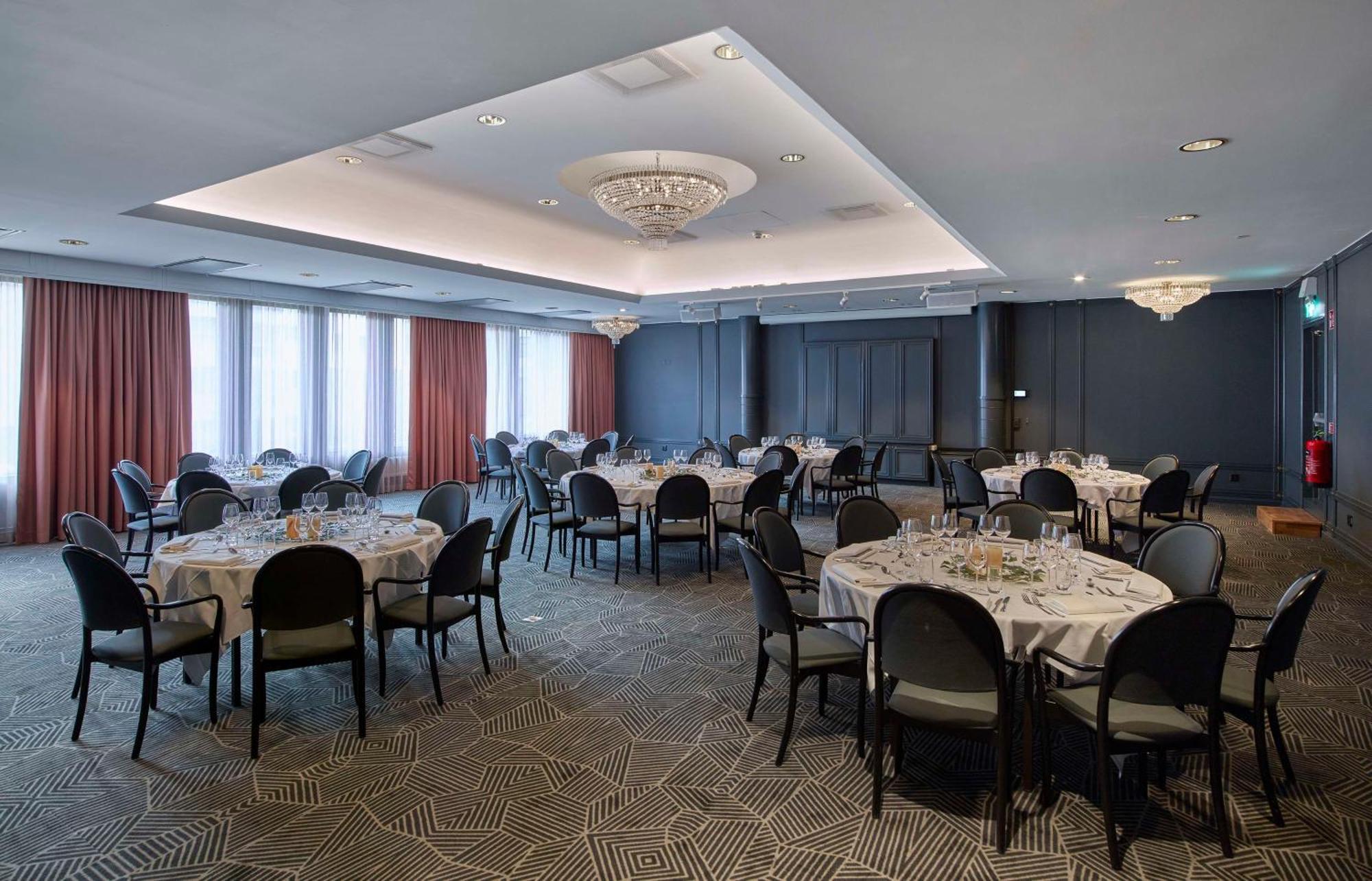 Scandic Grand Hotel Эребру Экстерьер фото