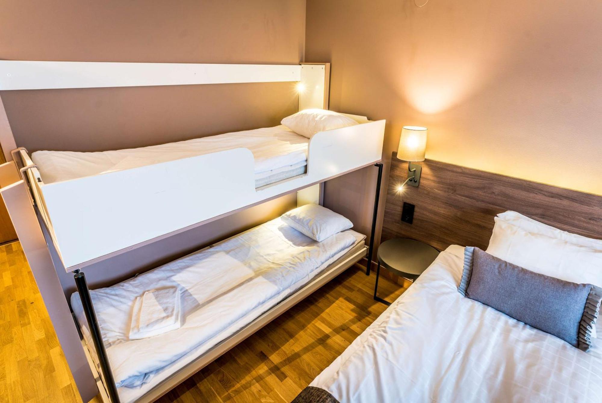 Scandic Grand Hotel Эребру Экстерьер фото