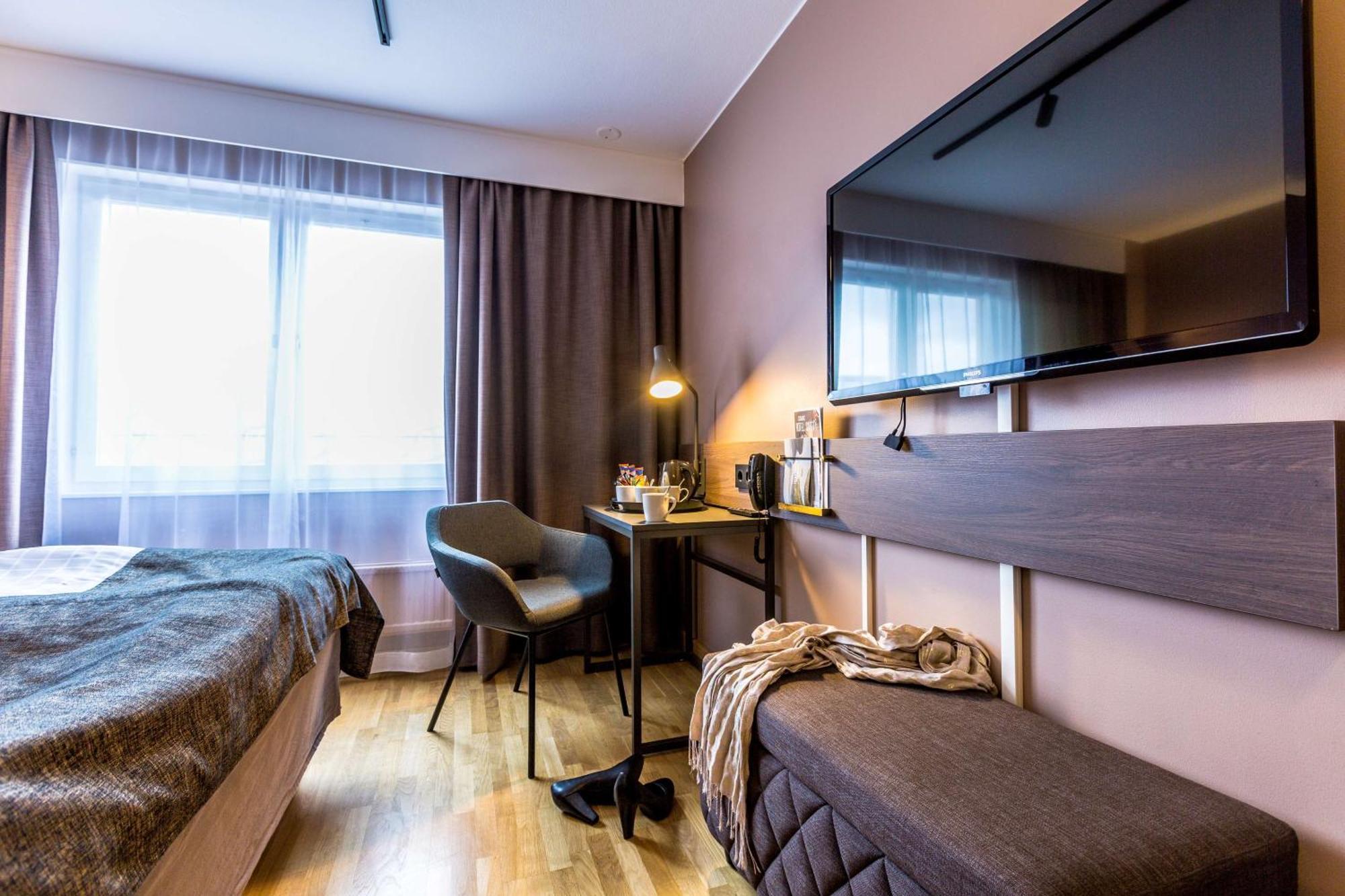 Scandic Grand Hotel Эребру Экстерьер фото
