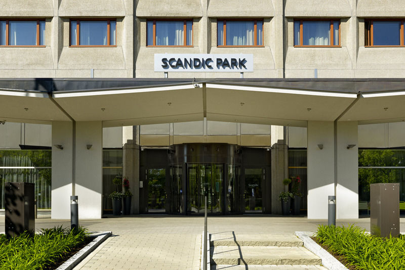 Scandic Grand Hotel Эребру Экстерьер фото