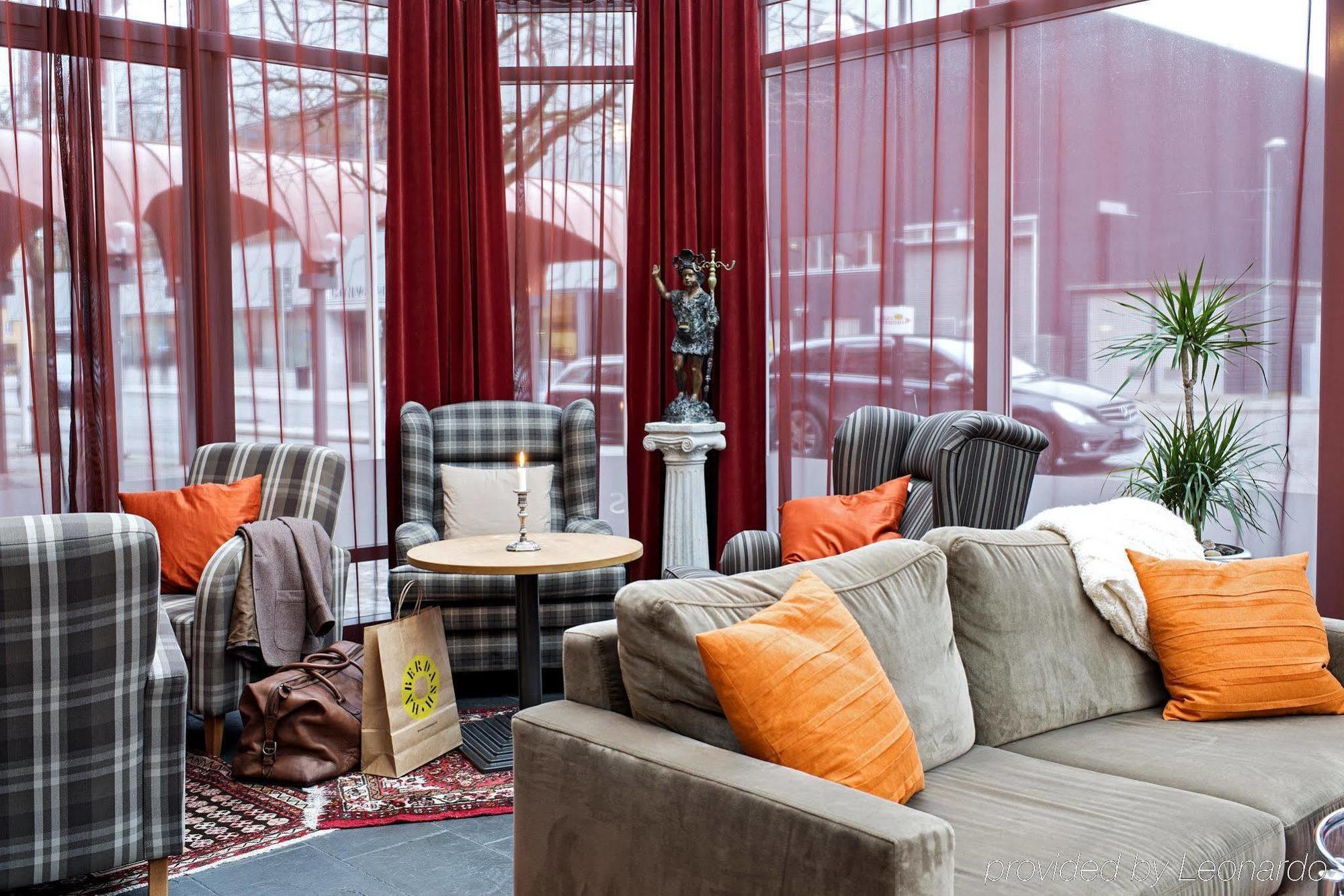 Scandic Grand Hotel Эребру Экстерьер фото